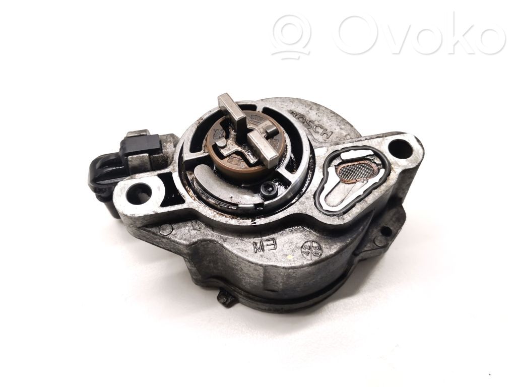 Volvo C30 Vacuum pump 