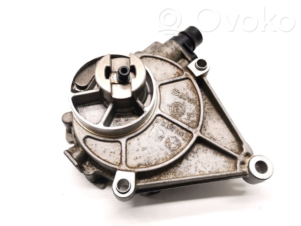 BMW 3 F30 F35 F31 Vacuum pump 