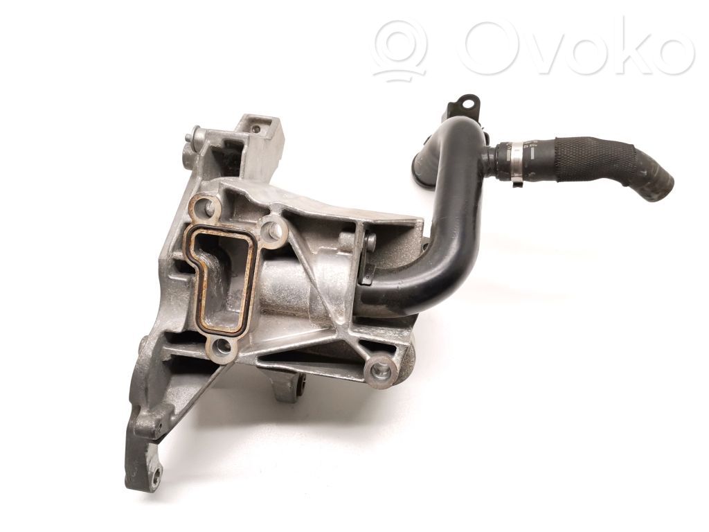 Volkswagen Phaeton Power steering pump mounting bracket 