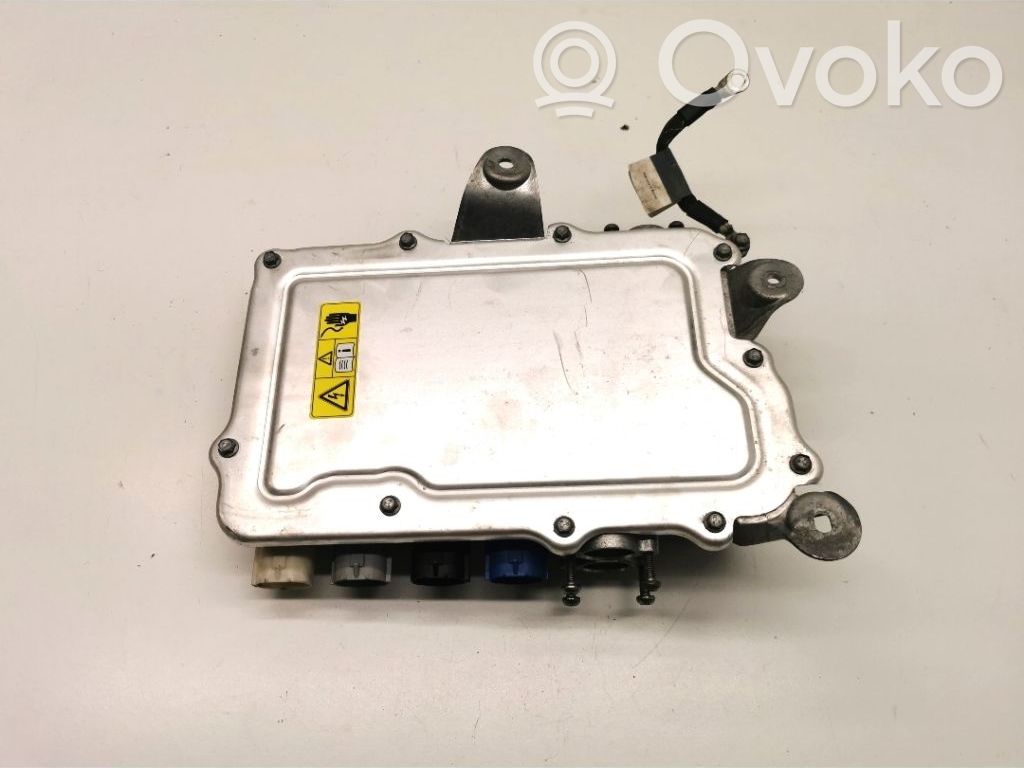 Inversor/convertidor de voltaje   105989100D