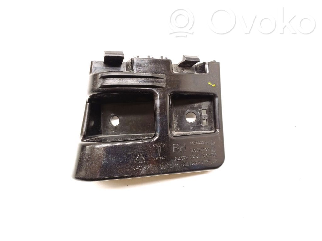 Tesla Model Y Rear bumper mounting bracket 