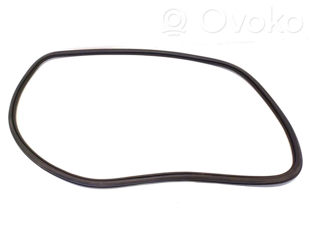 Etuoven kumitiiviste   82G831722B