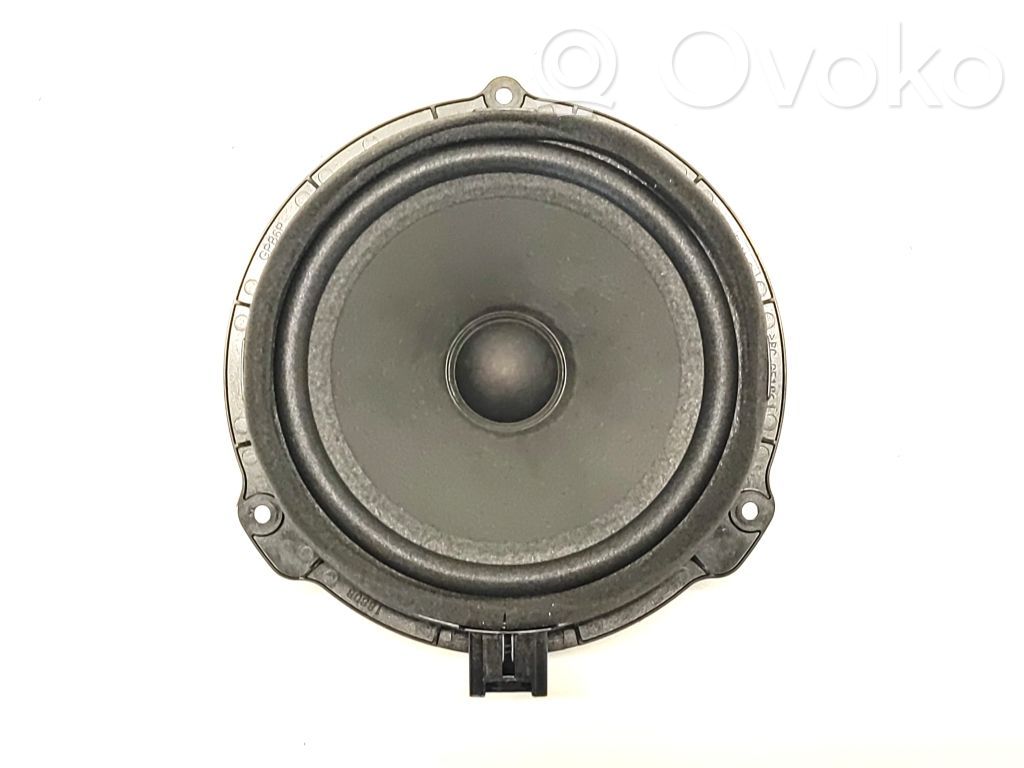Panel speaker   LJ8T18808BA