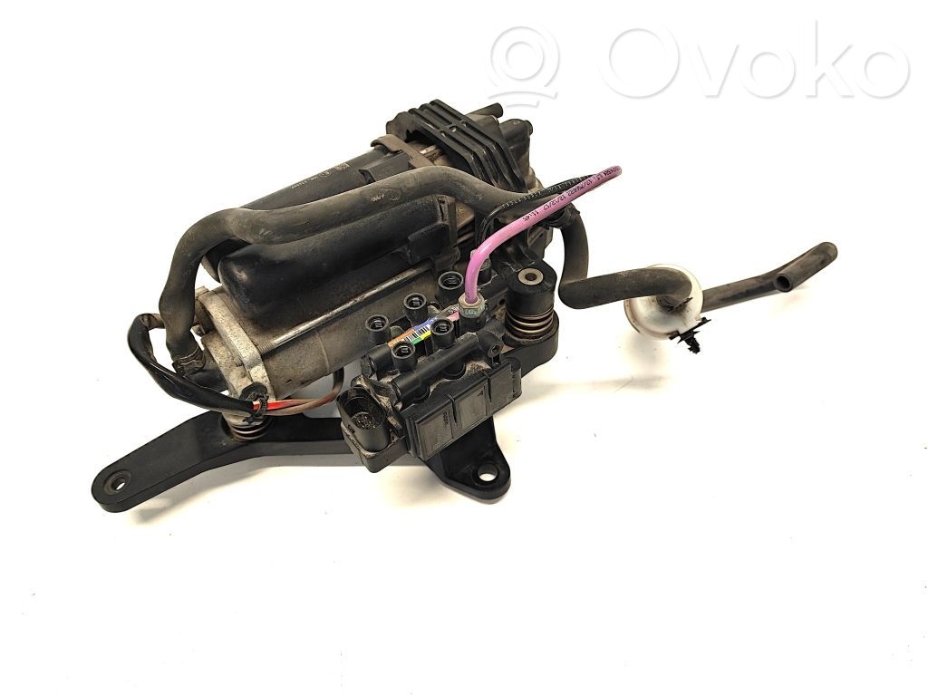 Tesla Model S Compresor/pompă suspensie pneumatică 