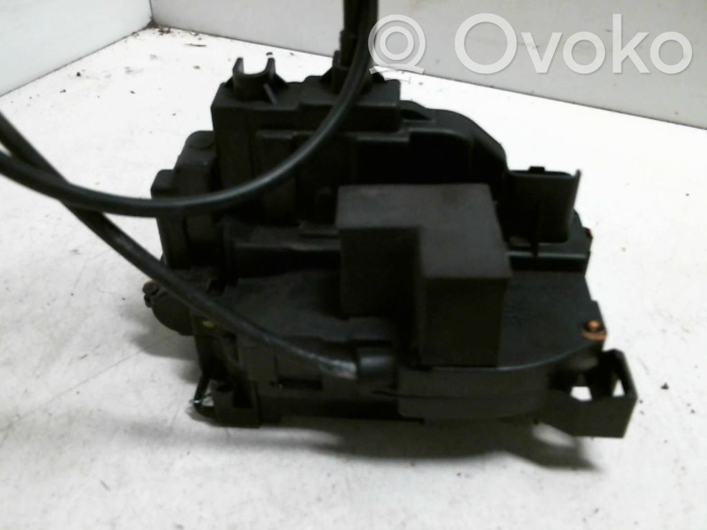 Renault Clio III Takaoven lukko 