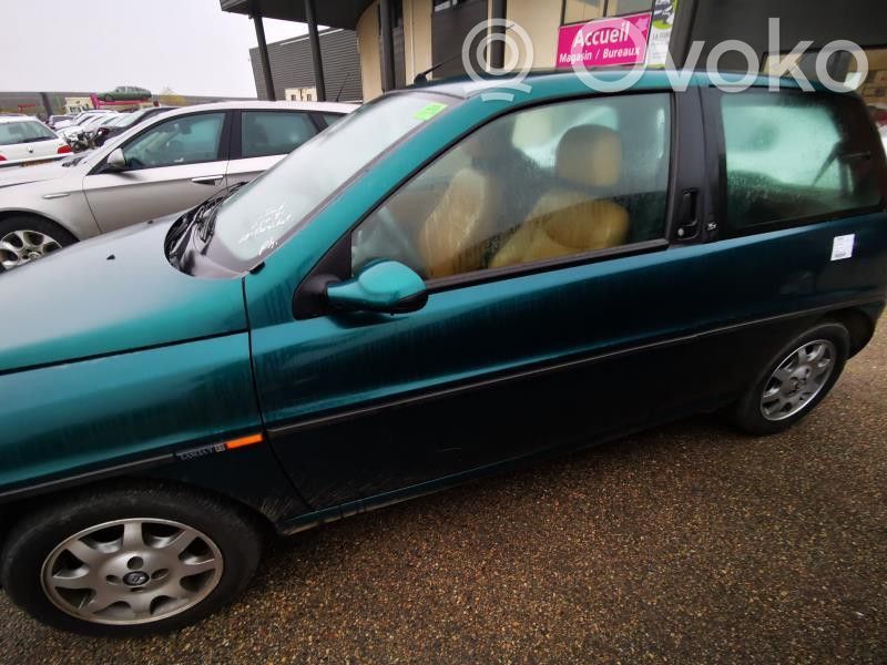 Lancia Ypsilon Ușă față 