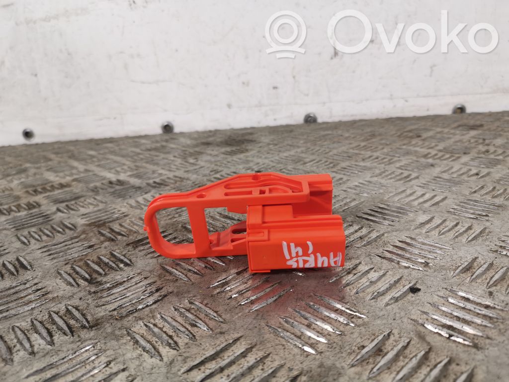 Toyota Auris E180 Battery relay fuse 