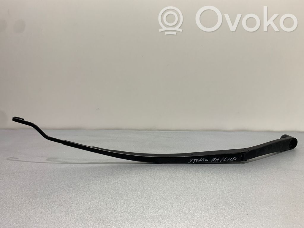 KIA Stonic Front wiper blade arm 