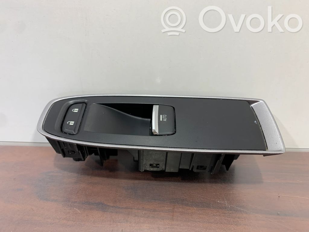 Subaru Ascent Electric window control switch 