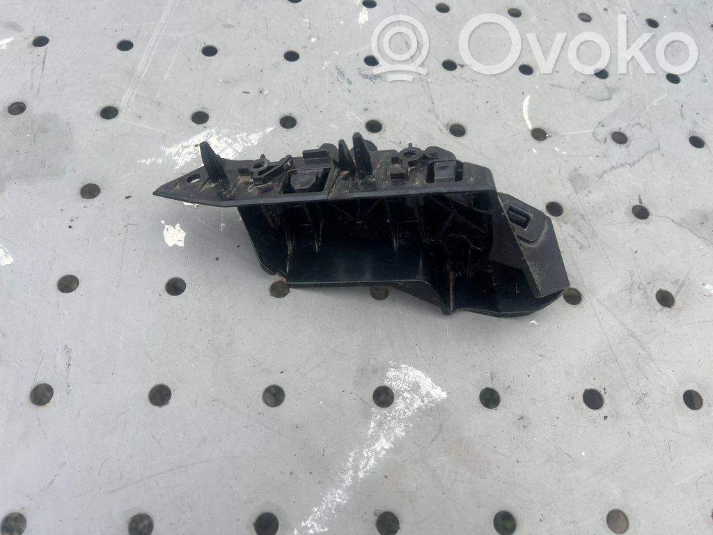 Ford Focus Front bumper mounting bracket 