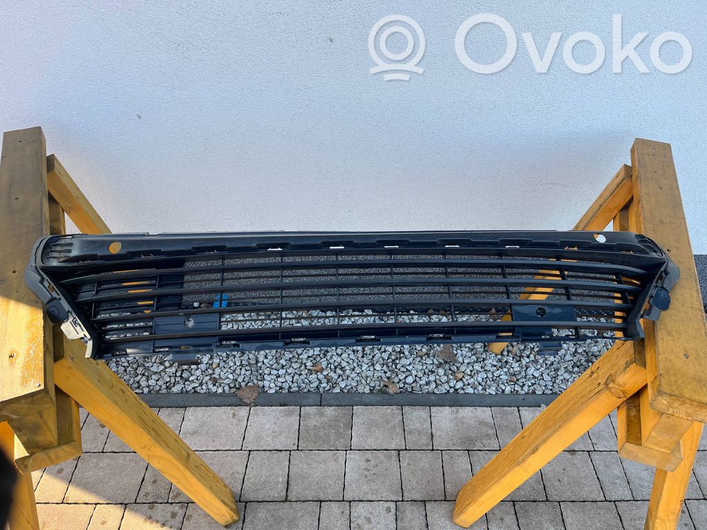 Opel Combo E Grilă inferioară bară față 
