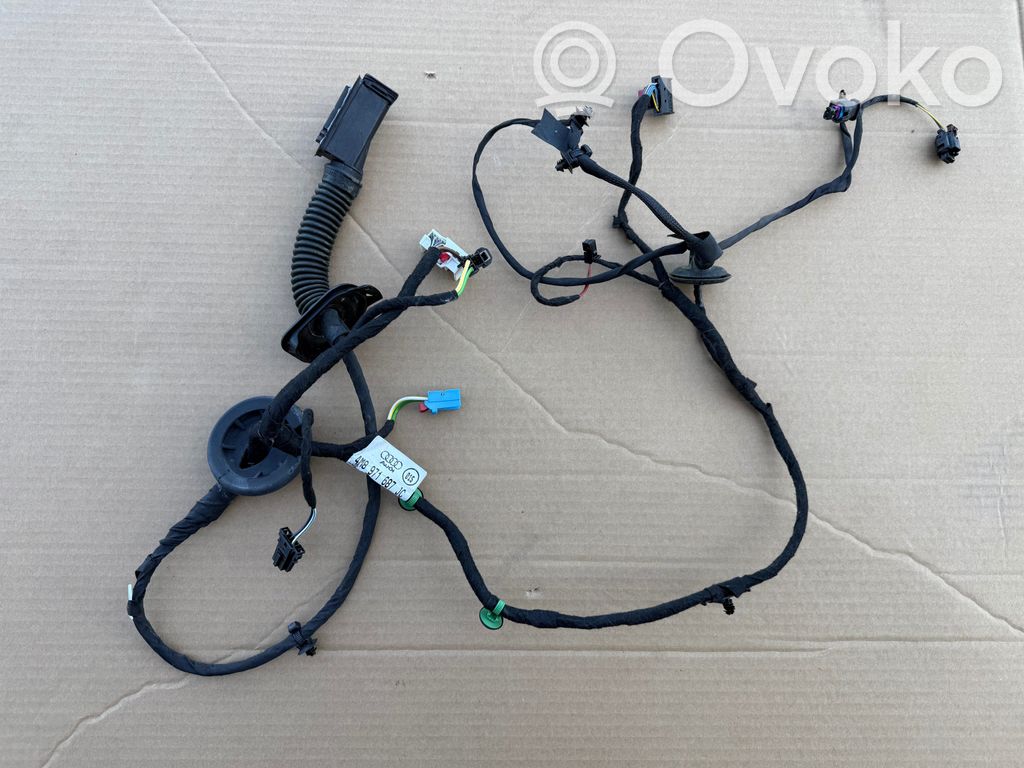 Cableado de puerta trasera   4M8971687JC