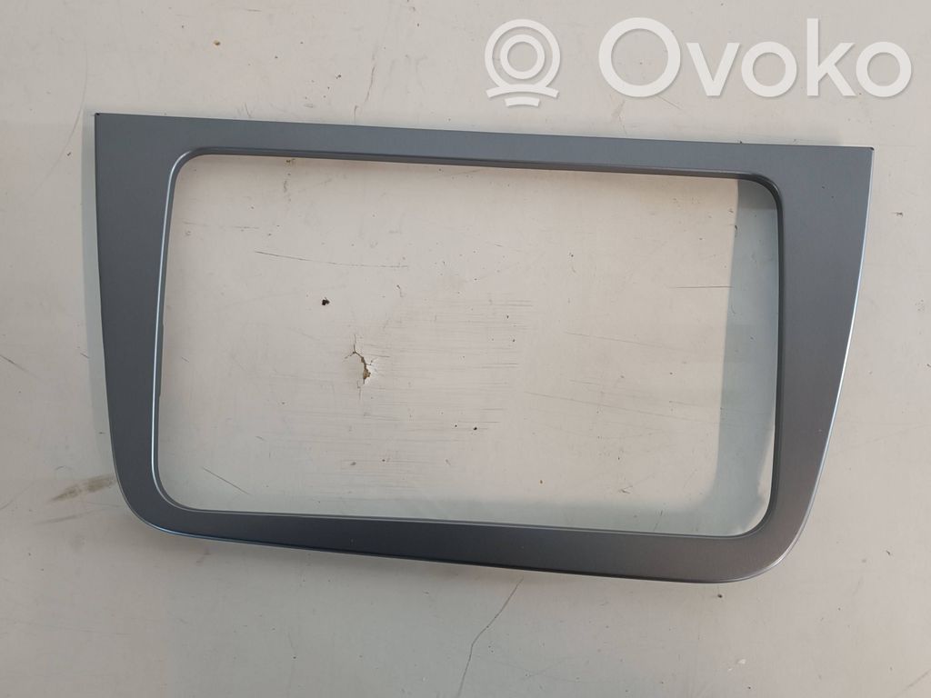 Audi A4 S4 B9 8W Radiouztvērēja / navigācija dekoratīvā apdare 