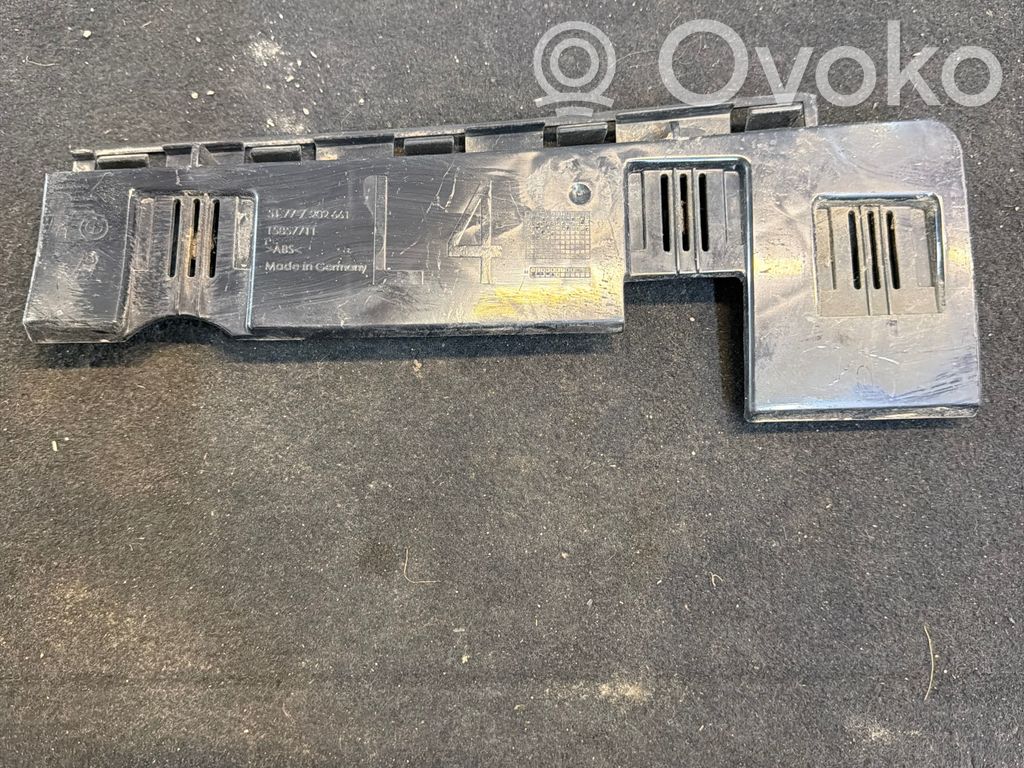 Sill supporting ledge   51777202661,7202661,15857711