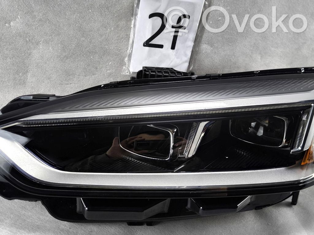 Audi A5 Phare frontale 