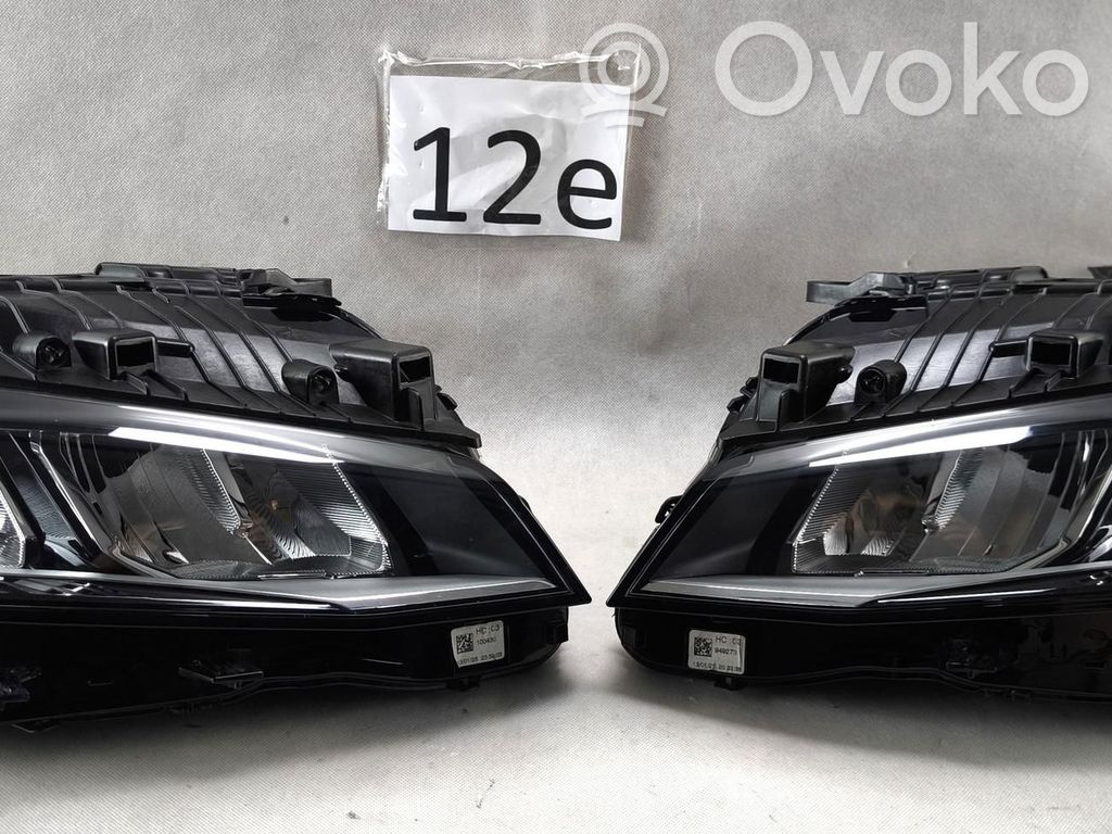 Peugeot 308 Headlight/headlamp 