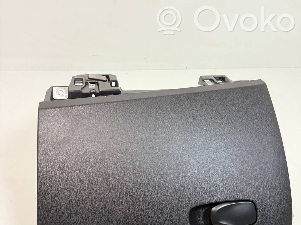 Volvo V60 Daiktadėžė 