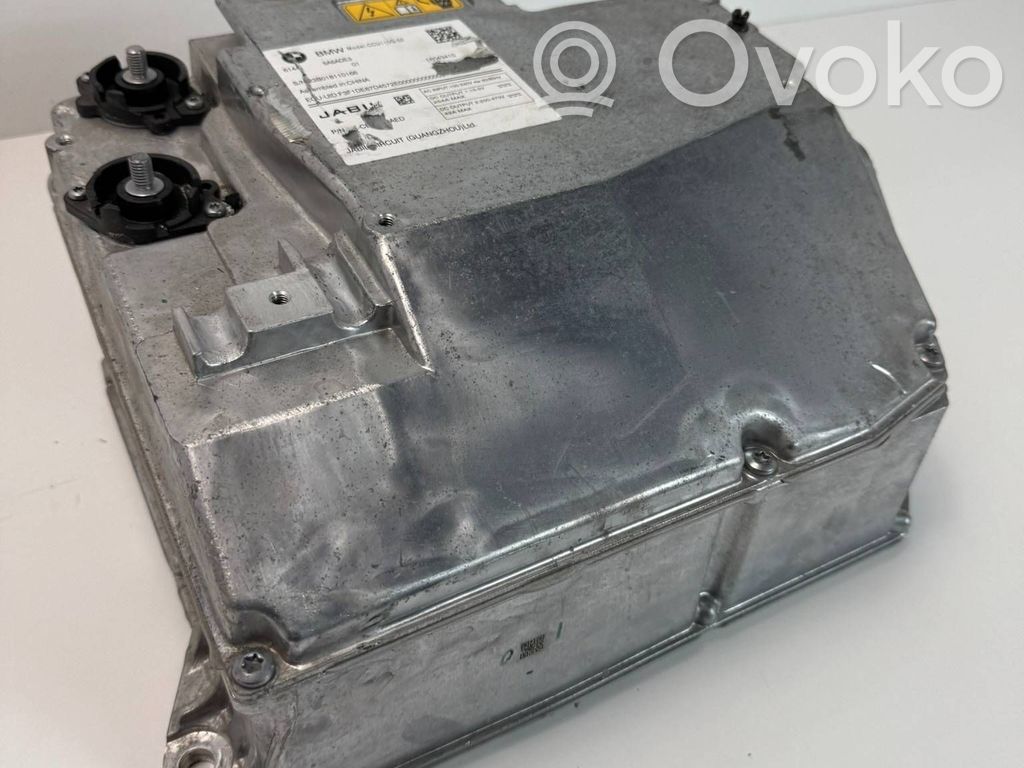 BMW i4 Voltage converter inverter 