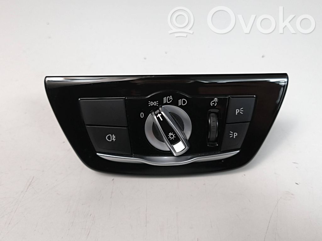 BMW 5 G30 G31 G38 Przełącznik świateł 
