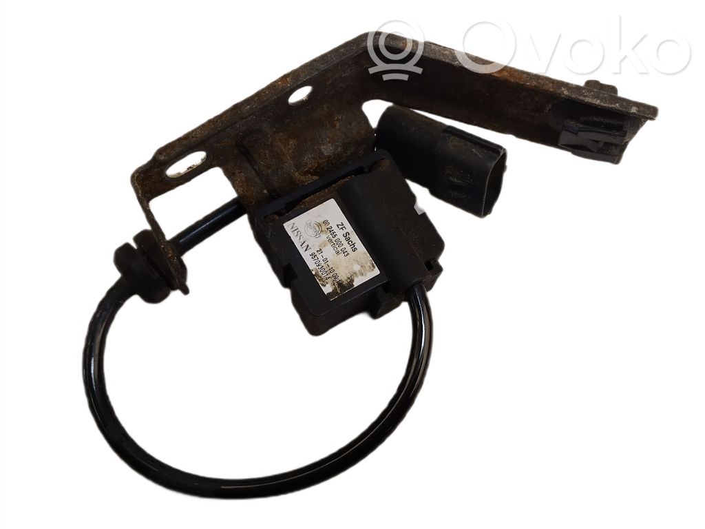 Infiniti FX Rear air suspension level height sensor 