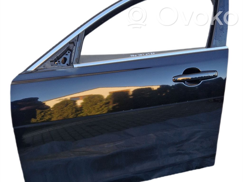 Jaguar XE Puerta delantera 