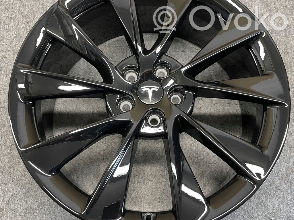 Tesla Model S R21-alumiinivanne 