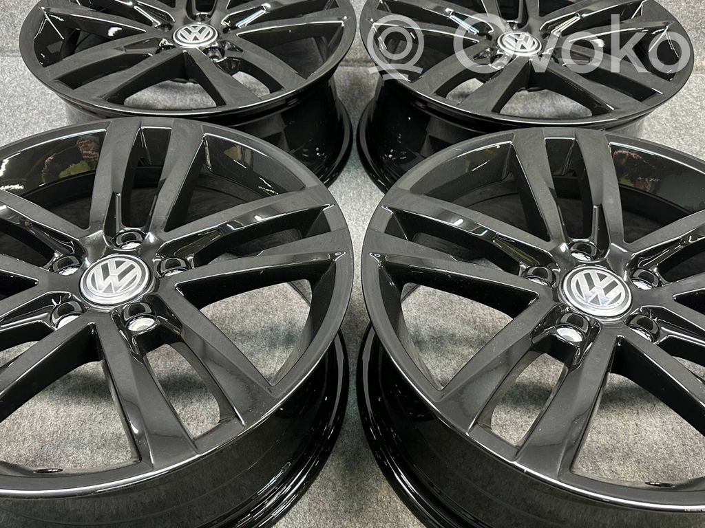 Volkswagen PASSAT B8 Felgi aluminiowe R17 