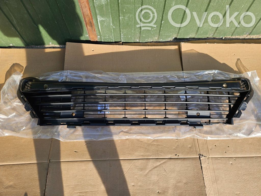 Opel Combo E Grilă inferioară bară față 