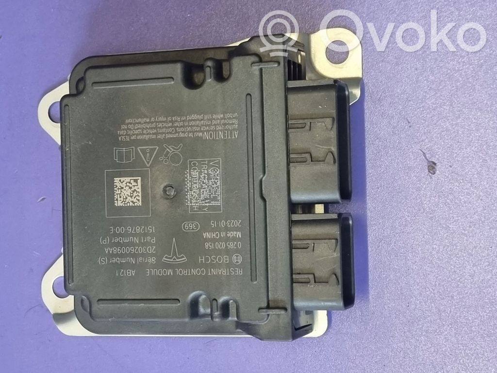 Tesla Model Y Unidad de control/módulo del Airbag 