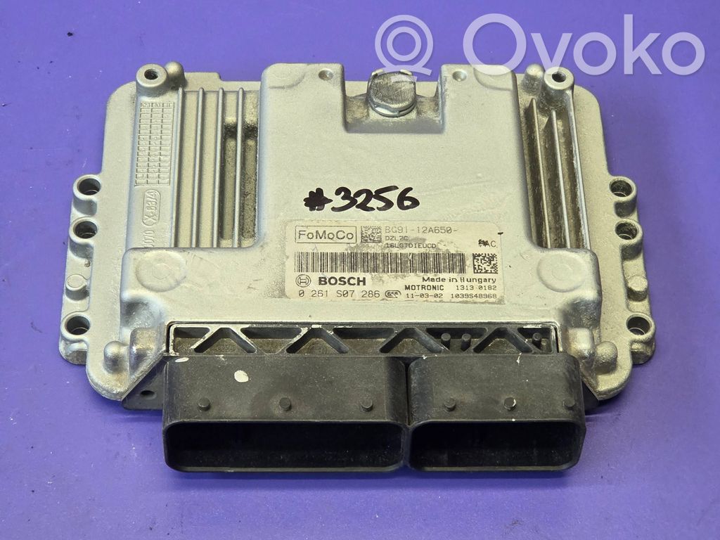 Ford Mondeo MK IV Engine control unit/module 