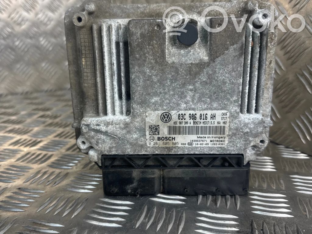 Volkswagen Golf VI Engine control unit/module 
