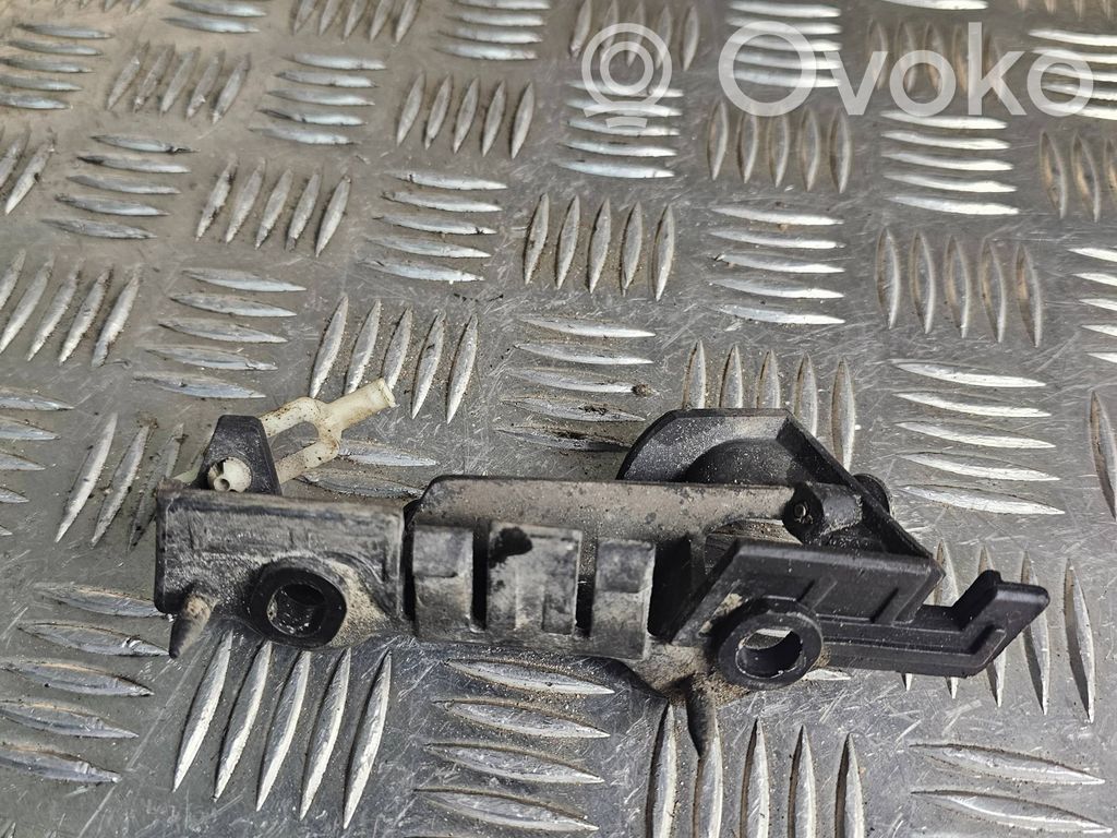 Audi A4 S4 B8 8K Front bumper mounting bracket 