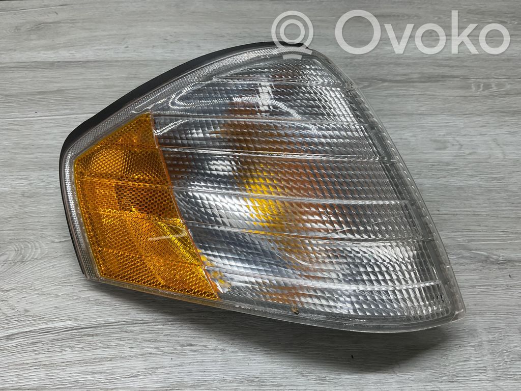 Mercedes-Benz SL R129 Kierunkowskaz przedni 