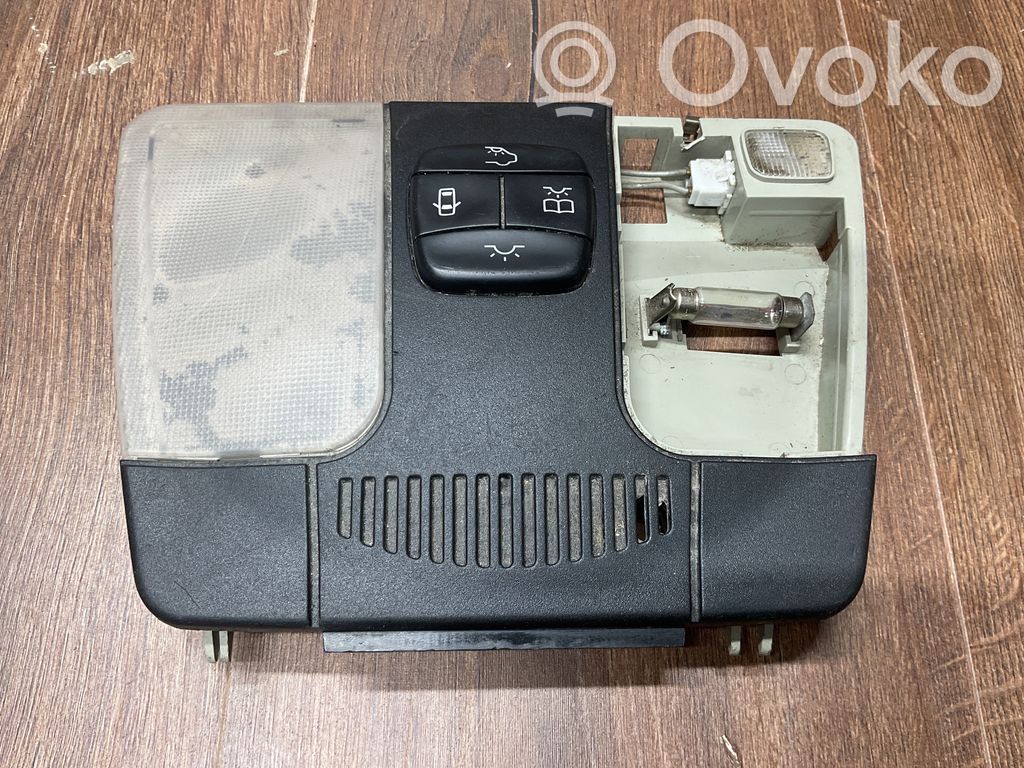 Mercedes-Benz E W210 Światło fotela przedniego 