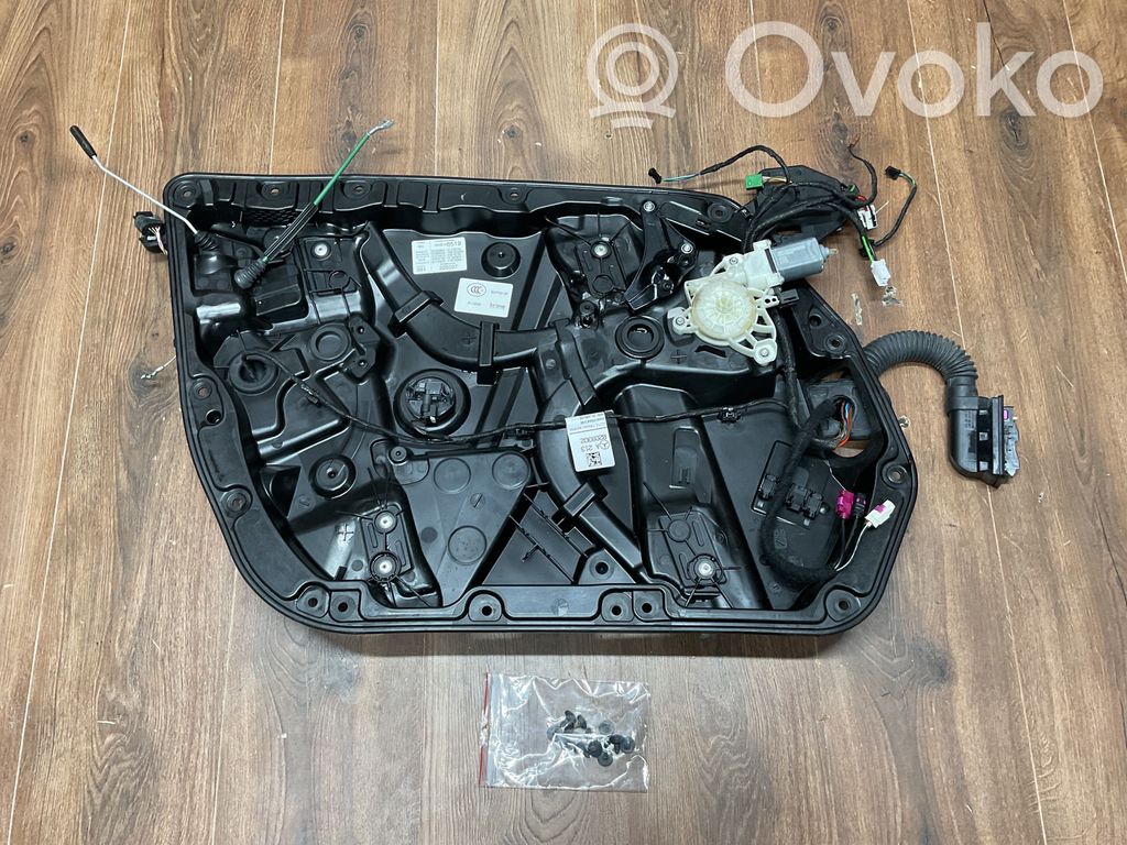 Mercedes-Benz E W213 Macara ușă față cu motor 