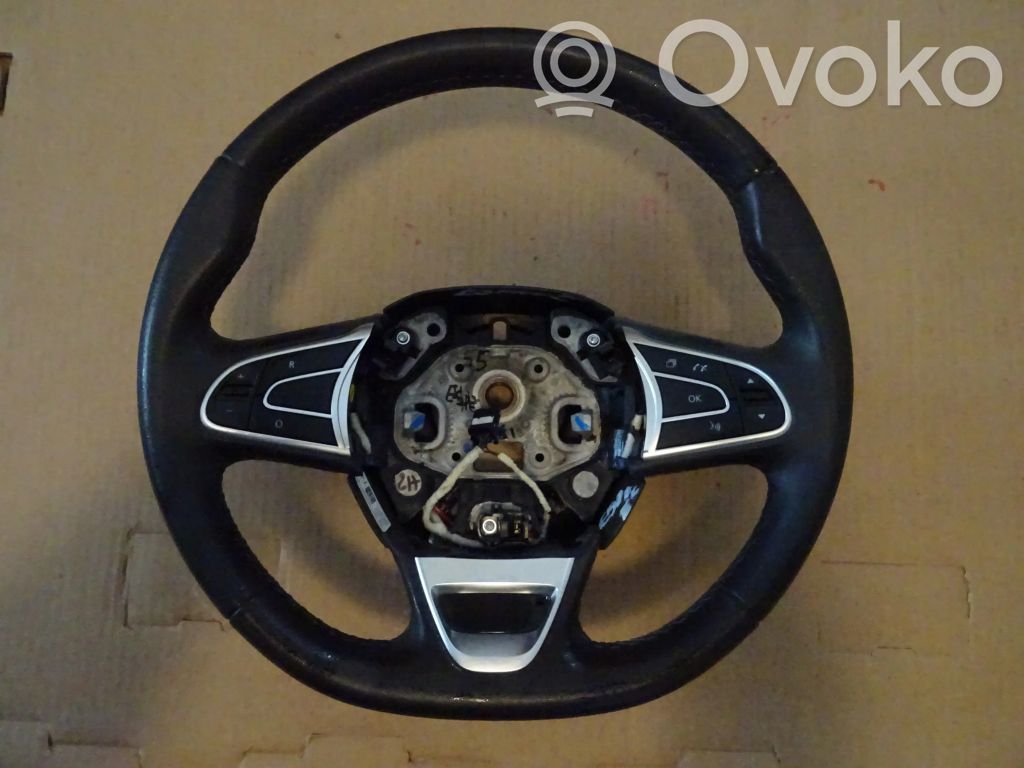 Ohjauspyörä   J9C33F563RB8PVJ