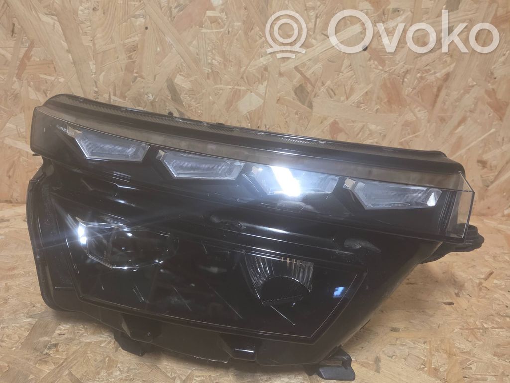 Skoda Kamiq Lampa przednia 