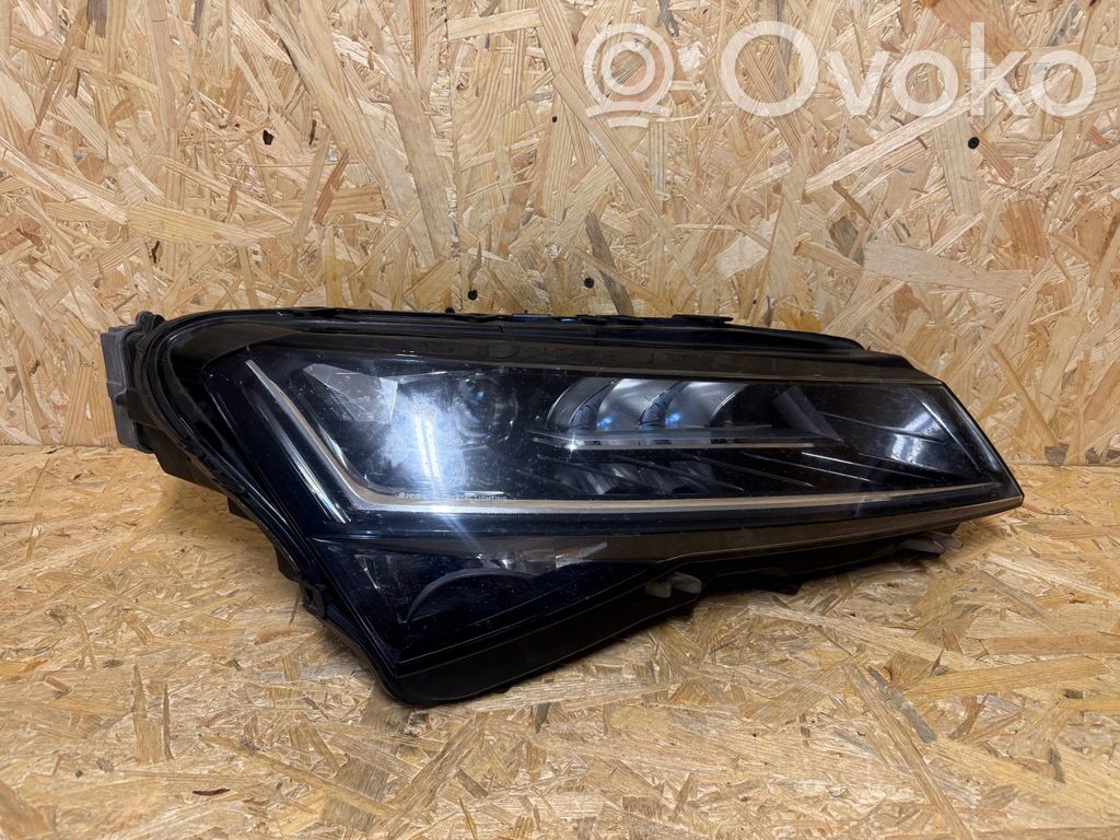 Skoda Superb B8 (3V) Lampa przednia 