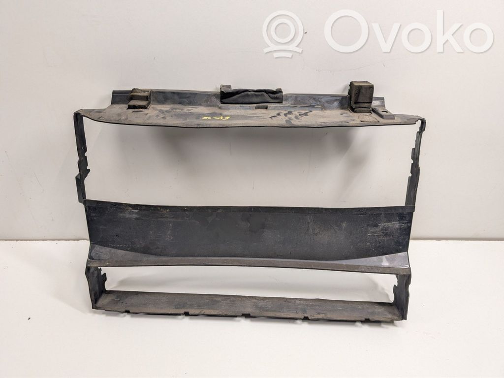 Jaguar E-Pace Radiator trim 