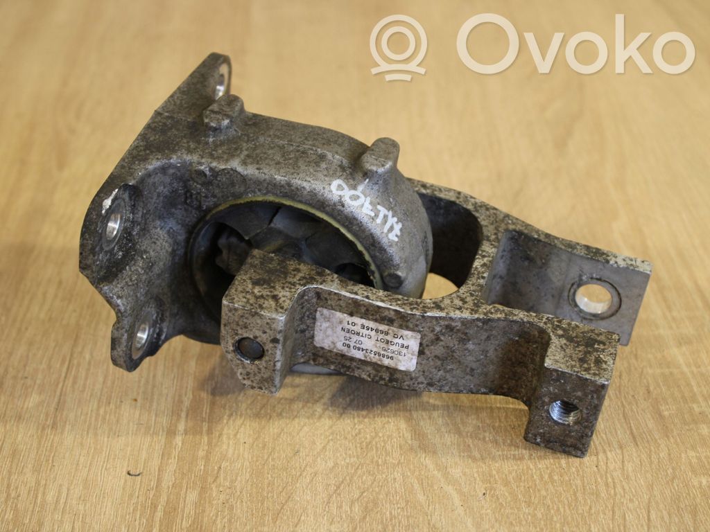 Engine mount bracket   9686523480