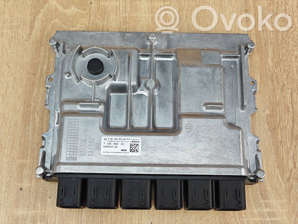 Engine control unit/module ECU   7102358