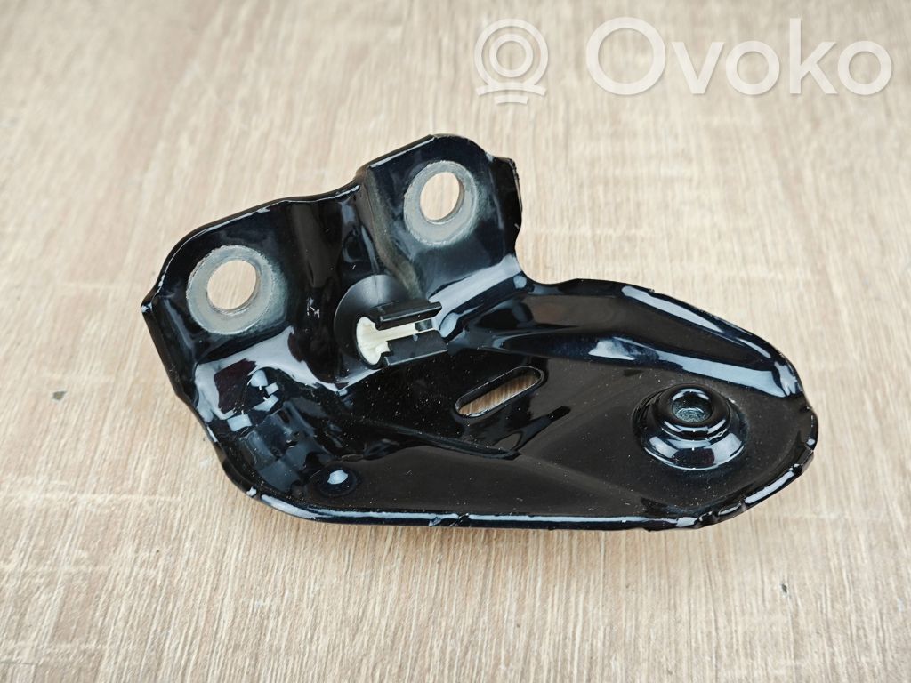 BMW X6 G06 Otros repuestos del compartimento del motor 