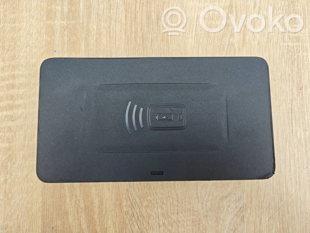BMW 8 G16 Wireless charging module 