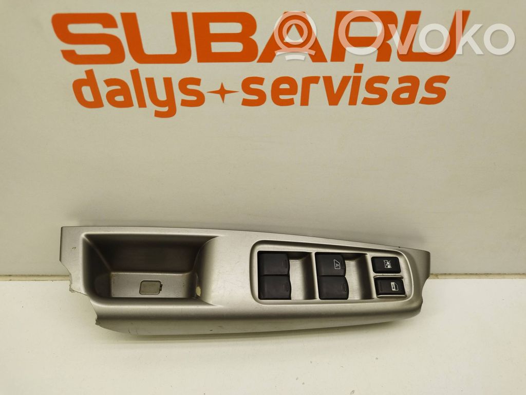 Electric window control switch   157447,F09
