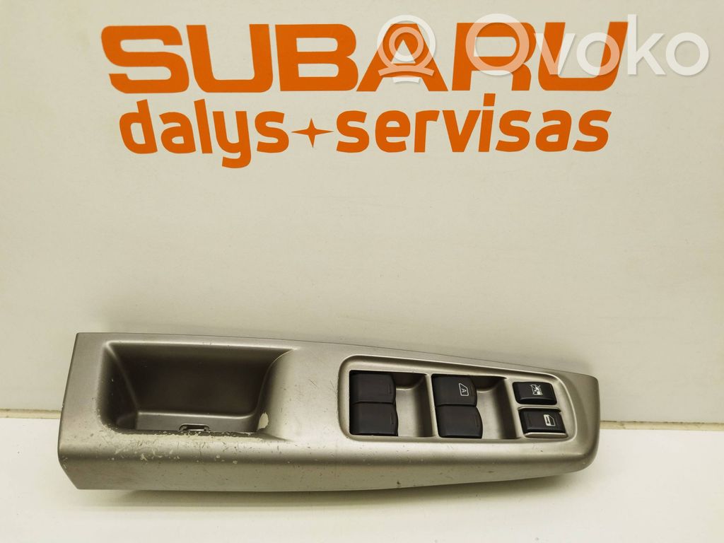 Subaru Forester SH Electric window control switch 