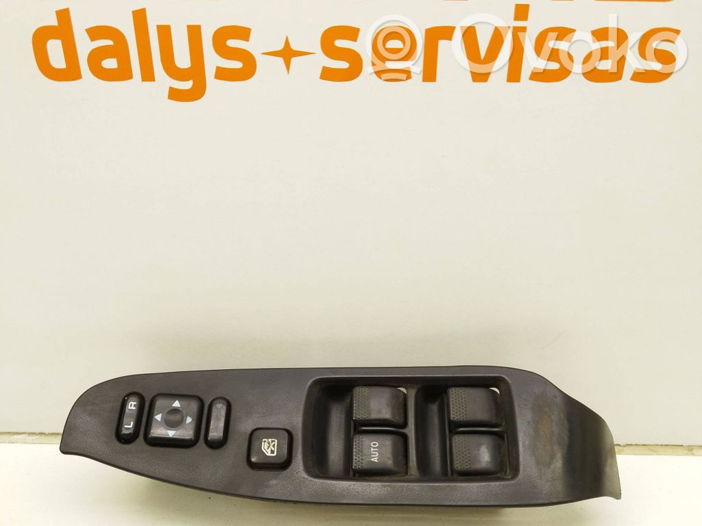 Electric window control switch   83071AE020,3340