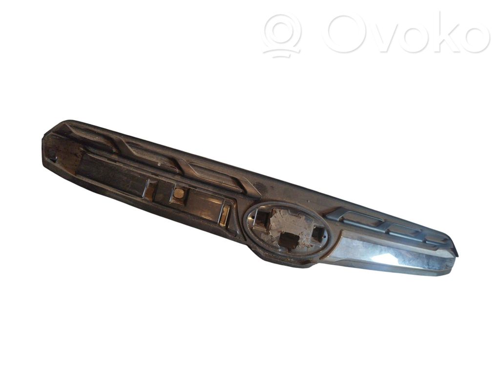 Maskownica / Grill / Atrapa górna chłodnicy   91122SG090