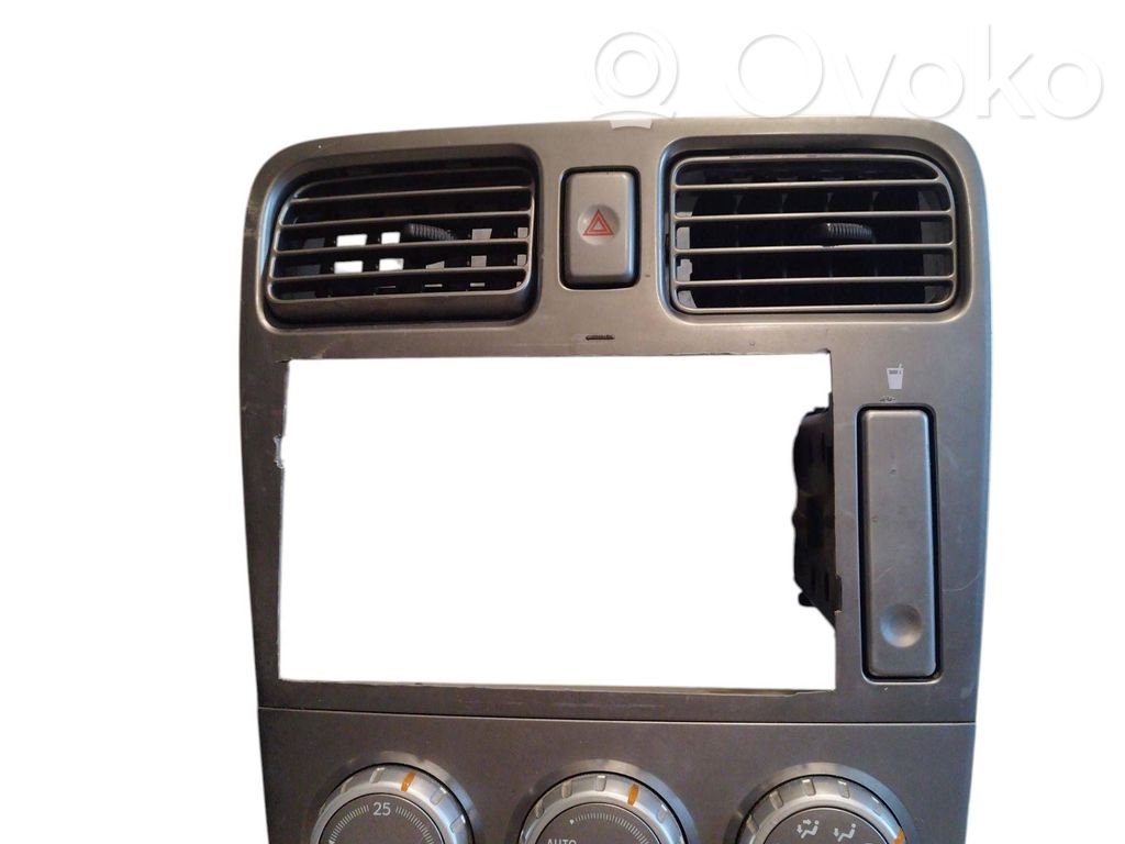 Subaru Forester SG Climate control unit 