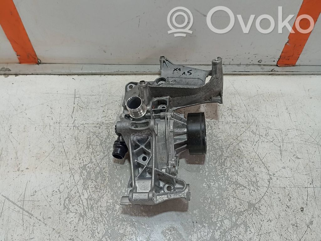 BMW X1 U11 Water pump 
