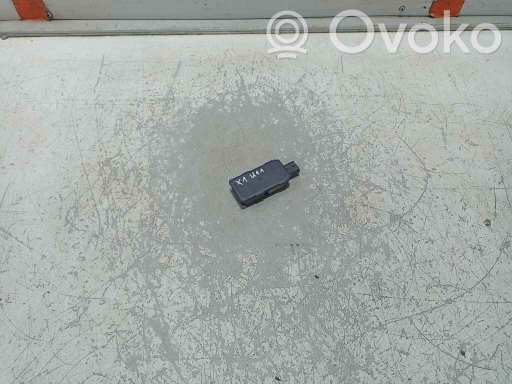 BMW X1 U11 Radio antenna 